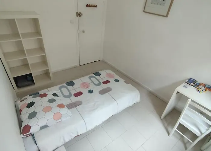 Private In Shared In The Center Of * Nice